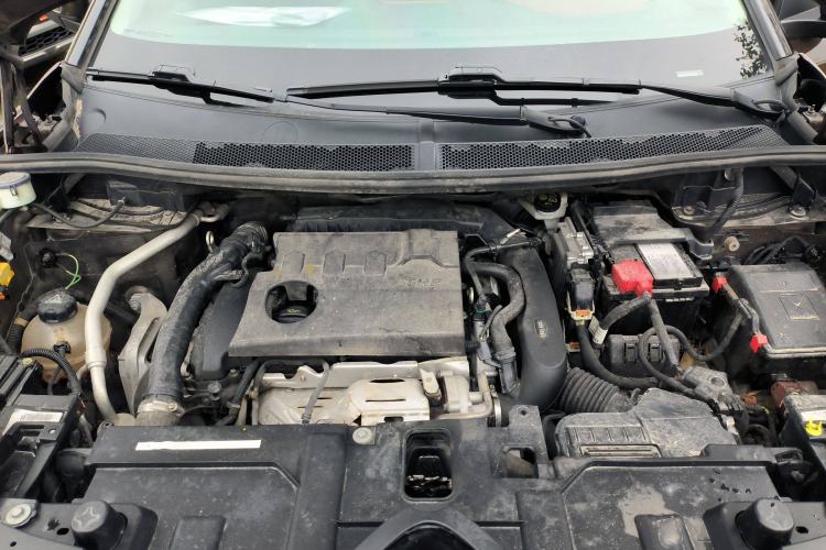 Used Citroen C5 AIRCROSS 2017 380THP Luxury Model Engine Bay