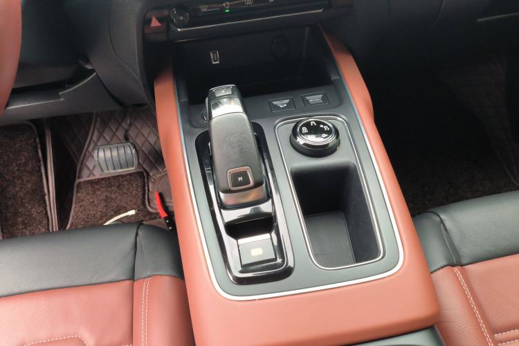 Used Citroen C5 AIRCROSS 2017 380THP Luxury Model Gear Lever