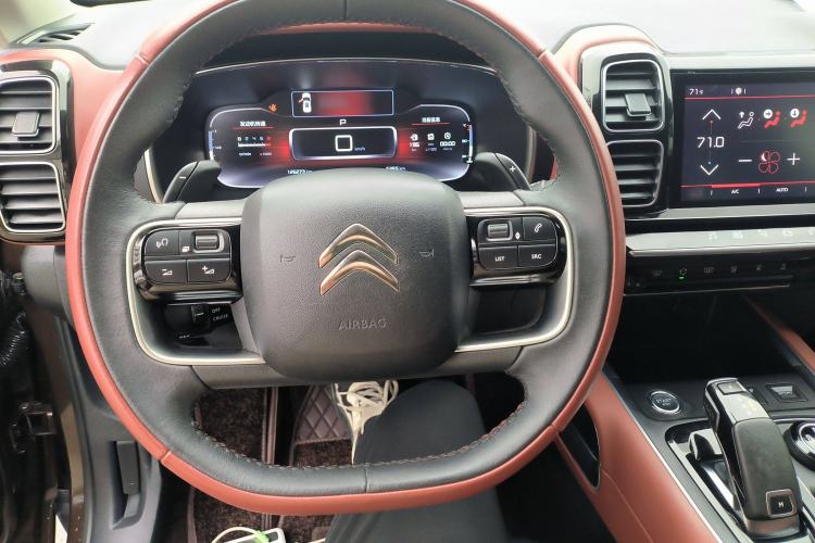 Used Citroen C5 AIRCROSS 2017 380THP Luxury Model Steering Wheel