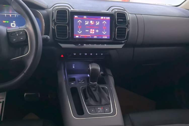 Used Citroen C5 AIRCROSS 2017 350THP Fashion Edition Audio And AC Panel