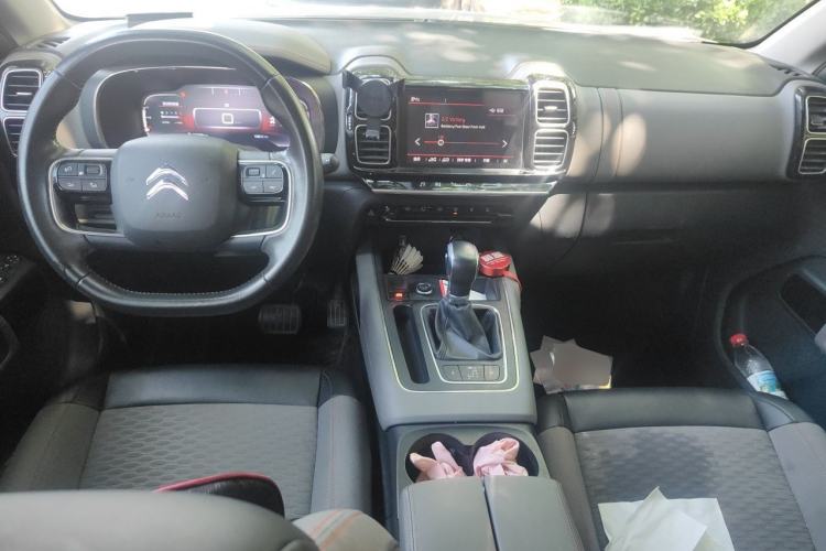 Used Citroen C5 AIRCROSS 2017 350THP Fashion Edition Center Console