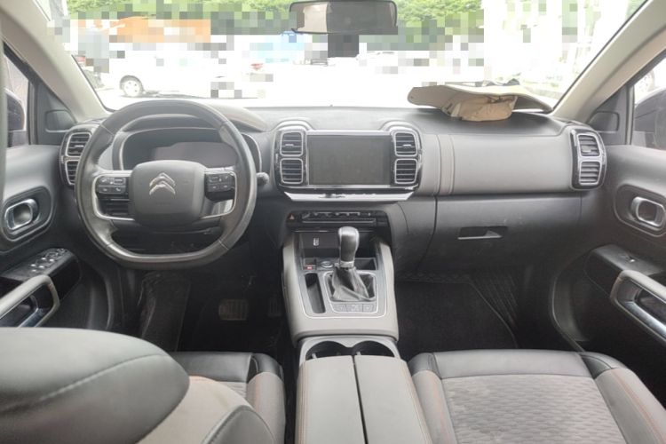 Used Citroen C5 AIRCROSS 2017 350THP Fashion Edition Center Console