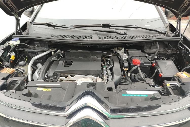 Used Citroen C5 AIRCROSS 2017 380THP Fashion Edition Engine Bay