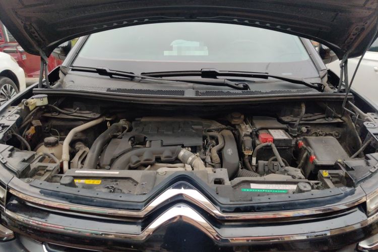 Used Citroen C5 AIRCROSS 2017 350THP Fashion Edition Engine Bay