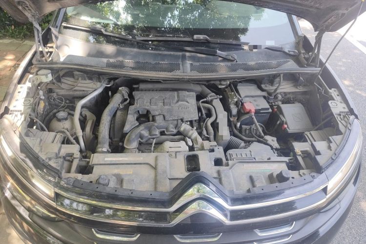 Used Citroen C5 AIRCROSS 2017 350THP Fashion Edition Engine Bay