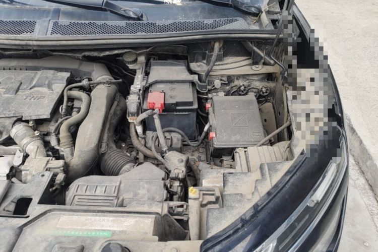 Used Citroen C5 AIRCROSS 2017 350THP Fashion Edition Engine Bay Left