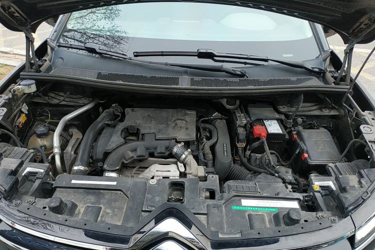 Used Citroen C5 AIRCROSS 2017 350THP Fashion Edition Engine Bay