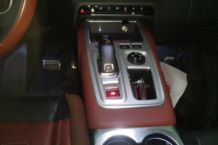 Used Citroen C5 AIRCROSS 2017 380THP Flagship Edition Gear Lever