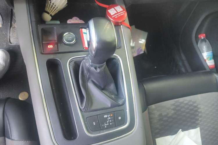 Used Citroen C5 AIRCROSS 2017 350THP Fashion Edition Gear Lever