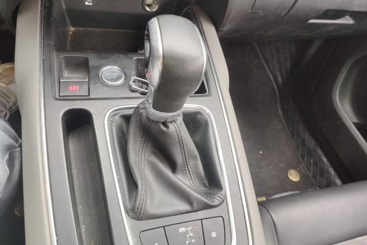 Used Citroen C5 AIRCROSS 2017 350THP Fashion Edition Gear Lever
