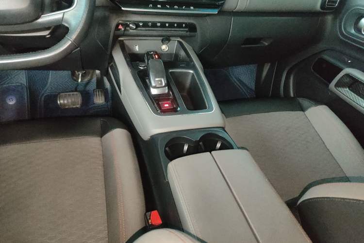 Used Citroen C5 AIRCROSS 2017 380THP Fashion Edition Gear Lever