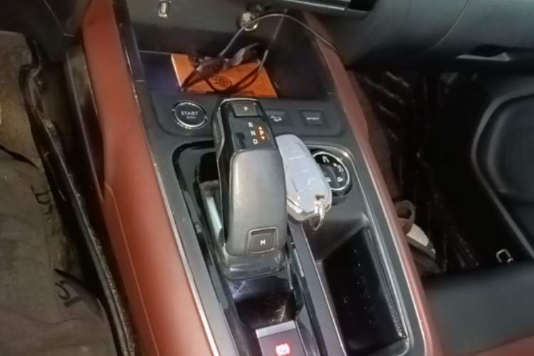 Used Citroen C5 AIRCROSS 2017 380THP Luxury Model Gear Lever