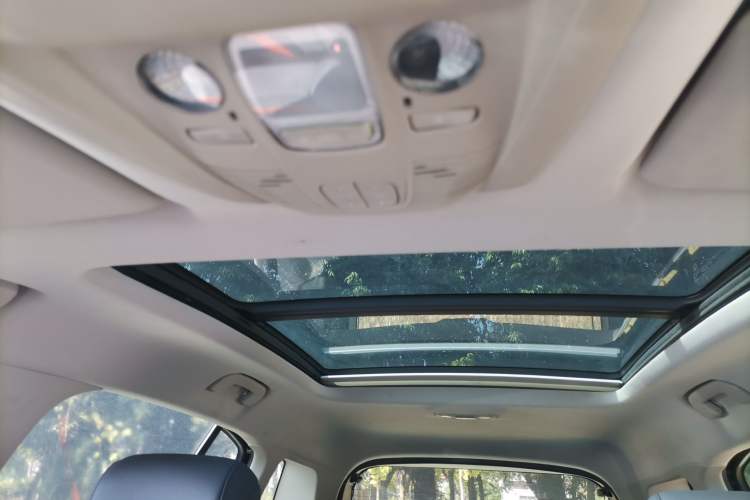Used Citroen C5 AIRCROSS 2017 350THP Fashion Edition Headliner