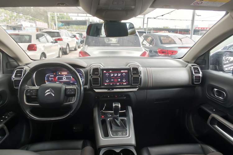 Used Citroen C5 AIRCROSS 2017 350THP Fashion Edition Interior 1