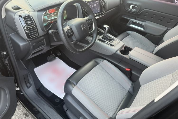 Used Citroen C5 AIRCROSS 2017 350THP Fashion Edition Interior 13