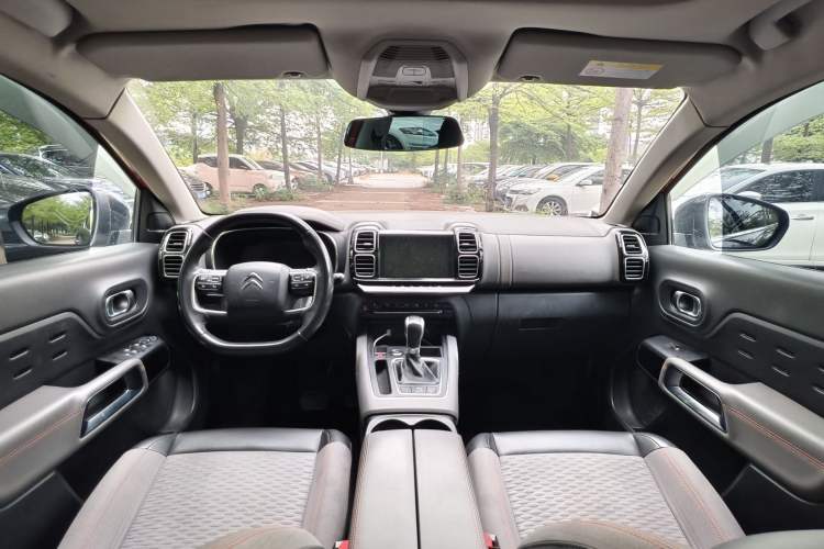 Used Citroen C5 AIRCROSS 2017 350THP Fashion Edition Interior 2