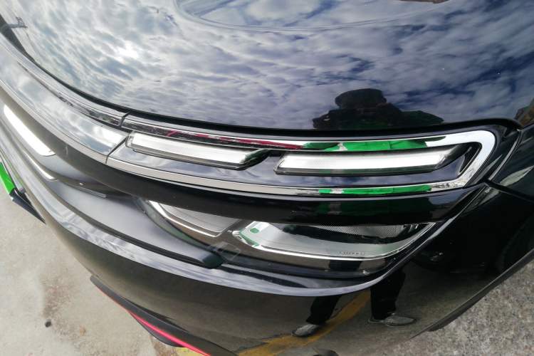 Used Citroen C5 AIRCROSS 2017 380THP Luxury Model Left Front Headlight