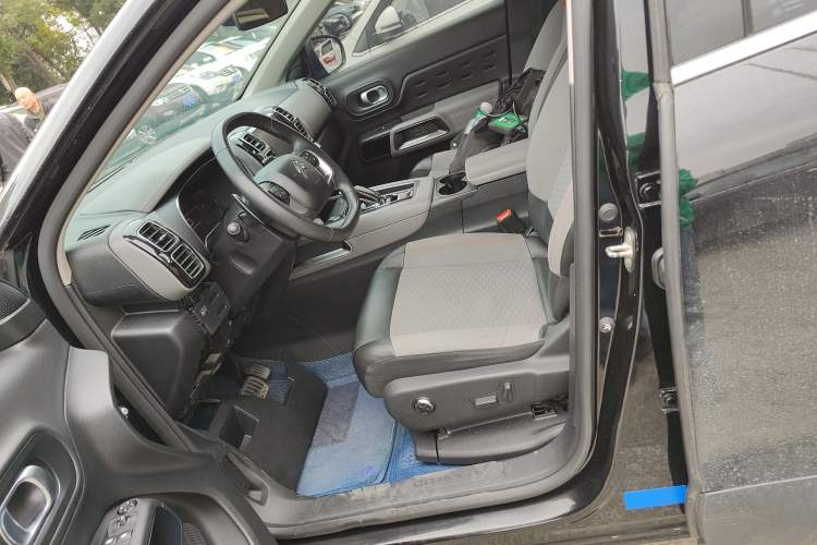 Used Citroen C5 AIRCROSS 2017 380THP Fashion Edition Left Front Seat