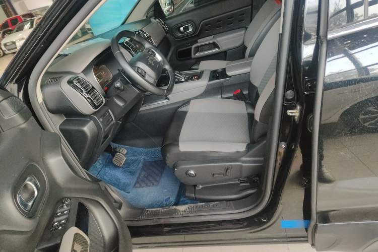 Used Citroen C5 AIRCROSS 2017 380THP Fashion Edition Left Front Seat