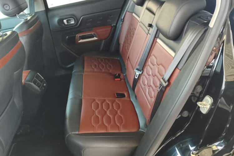 Used Citroen C5 AIRCROSS 2017 380THP Luxury Model Left Rear Seat