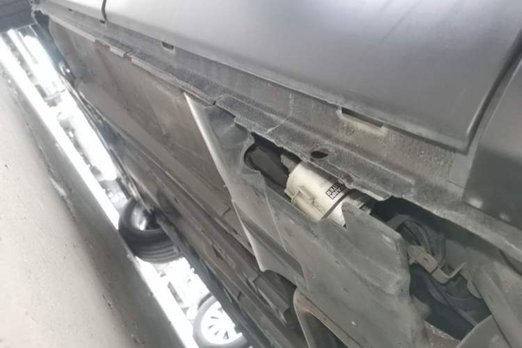 Used Citroen C5 AIRCROSS 2017 350THP Fashion Edition Left Side Sill