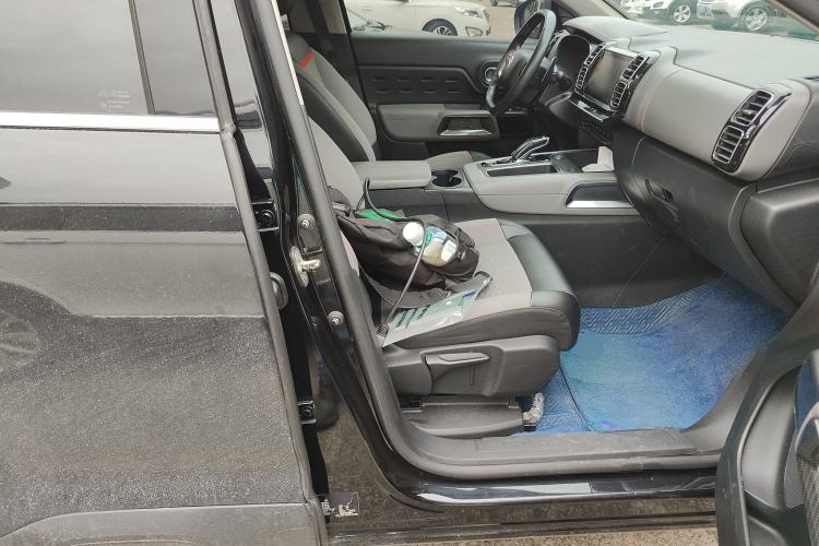 Used Citroen C5 AIRCROSS 2017 380THP Fashion Edition Right Front Seat