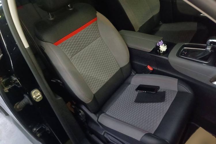 Used Citroen C5 AIRCROSS 2017 350THP Fashion Edition Right Front Seat