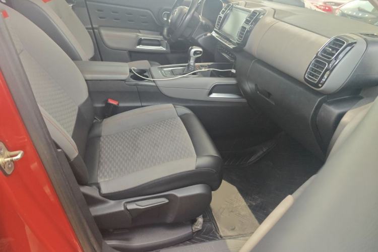 Used Citroen C5 AIRCROSS 2017 350THP Fashion Edition Right Front Seat