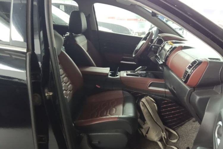 Used Citroen C5 AIRCROSS 2017 380THP Luxury Model Right Front Seat