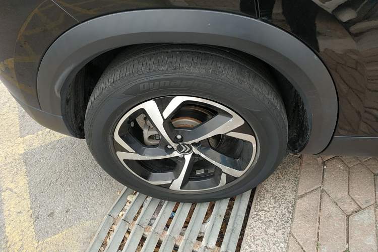 Used Citroen C5 AIRCROSS 2017 350THP Fashion Edition Right Rear Wheel Hub