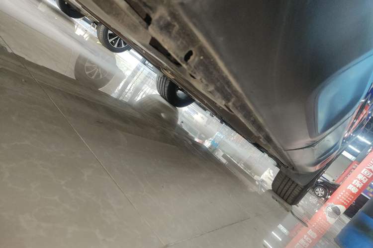 Used Citroen C5 AIRCROSS 2017 380THP Fashion Edition Right Side Sill
