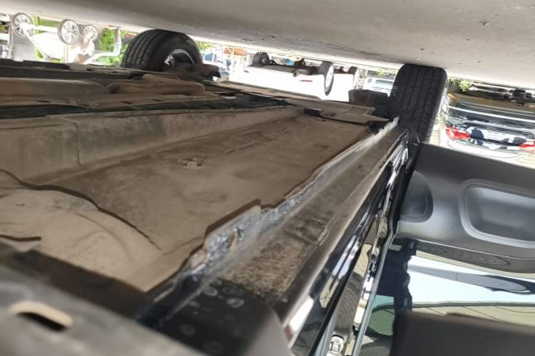 Used Citroen C5 AIRCROSS 2017 380THP Luxury Model Right Side Sill
