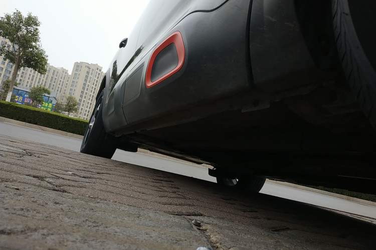 Used Citroen C5 AIRCROSS 2017 350THP Fashion Edition Right Side Sill