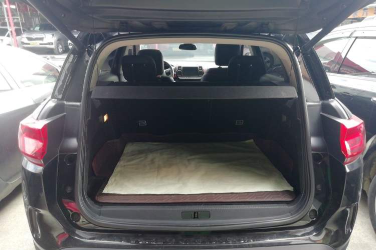Used Citroen C5 AIRCROSS 2017 380THP Luxury Model Trunk