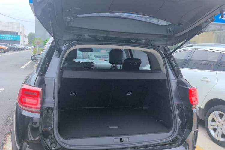 Used Citroen C5 AIRCROSS 2017 350THP Fashion Edition Trunk