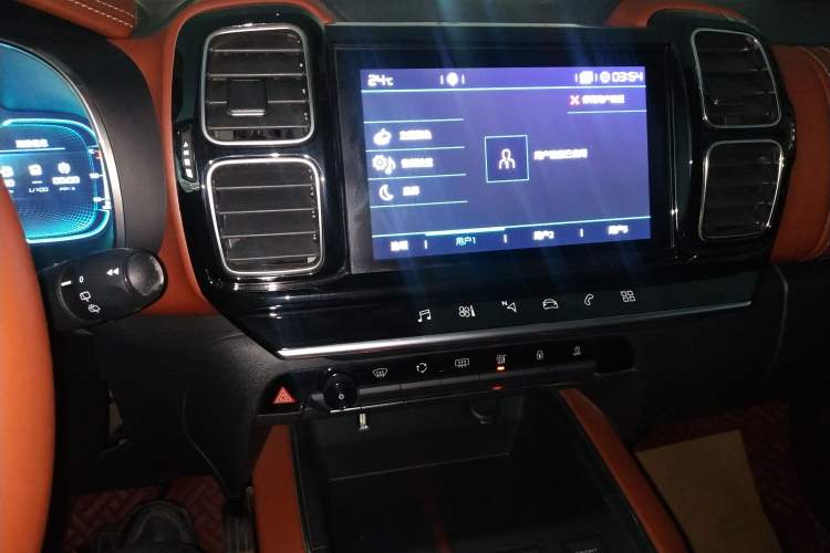 Used Citroen C5 AIRCROSS 2017 380THP Luxury Model Audio And AC Panel