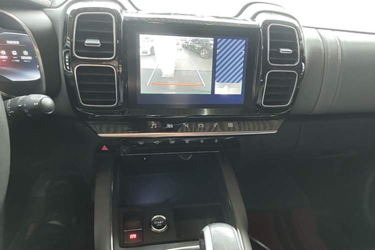 Used Citroen C5 AIRCROSS 2017 350THP Fashion Edition Audio And AC Panel