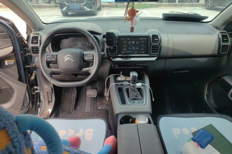 Used Citroen C5 AIRCROSS 2017 350THP Fashion Edition Center Console