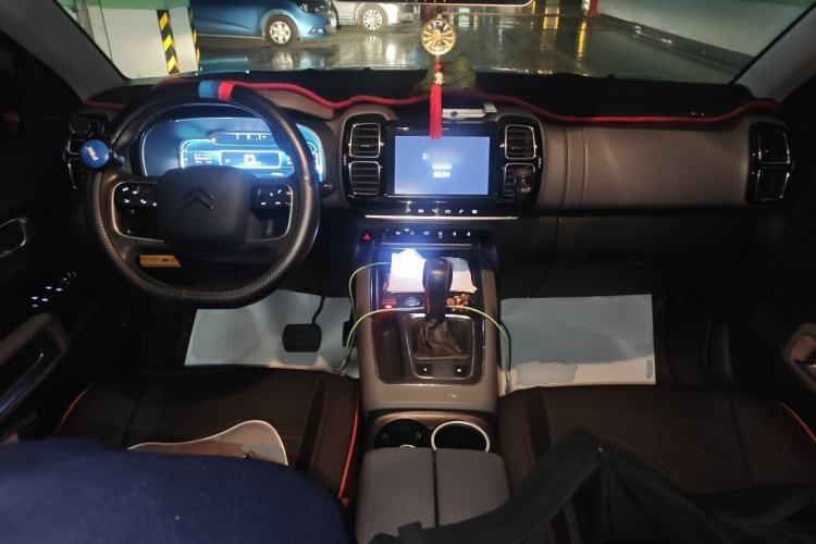 Used Citroen C5 AIRCROSS 2017 350THP Fashion Edition Center Console
