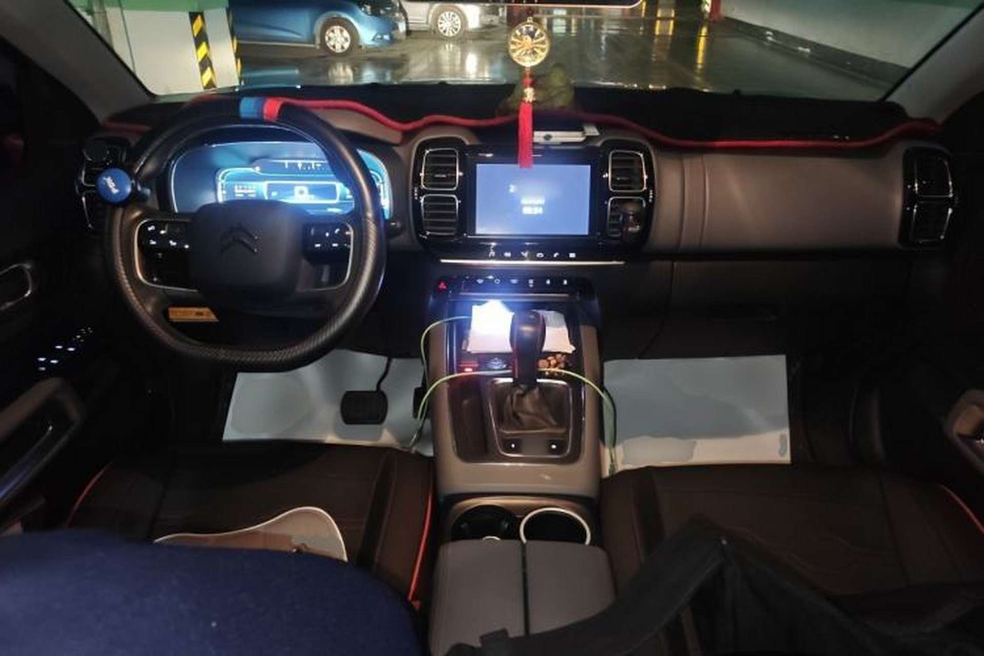 Used Citroen C5 AIRCROSS 2017 350THP Fashion Edition Center Console