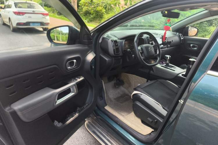 Used Citroen C5 AIRCROSS 2017 350THP Fashion Edition Driver Seat