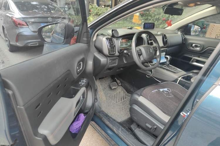 Used Citroen C5 AIRCROSS 2017 350THP Fashion Edition Driver Seat