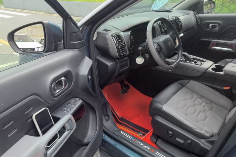 Used Citroen C5 AIRCROSS 2017 380THP Luxury Model Driver Seat
