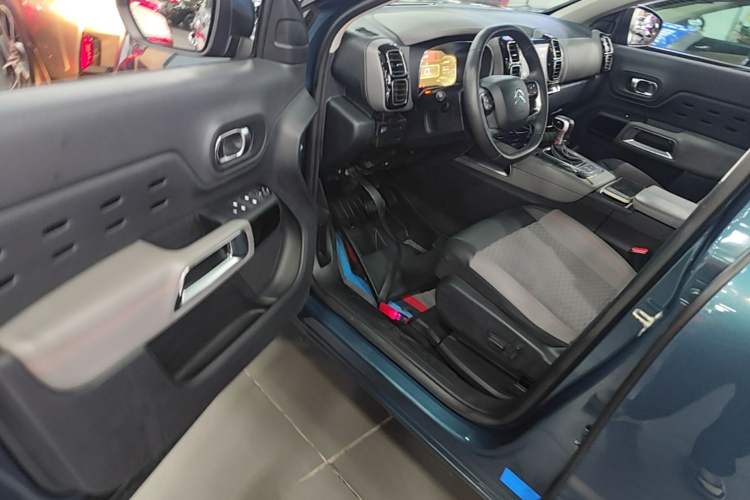 Used Citroen C5 AIRCROSS 2017 350THP Fashion Edition Driver Seat