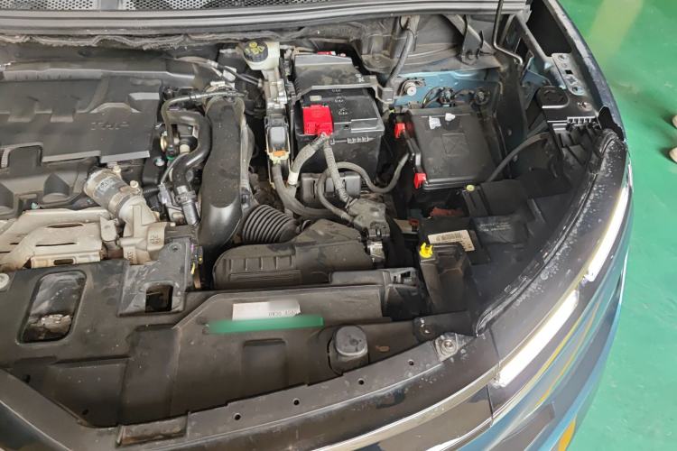 Used Citroen C5 AIRCROSS 2017 350THP Luxury Model Engine Bay Left