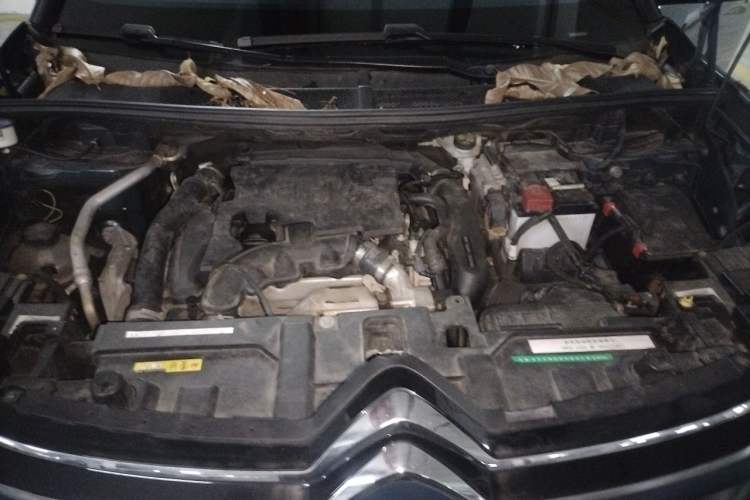 Used Citroen C5 AIRCROSS 2017 350THP Fashion Edition Engine Bay