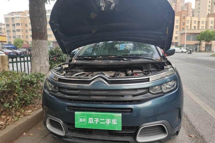 Used Citroen C5 AIRCROSS 2017 350THP Fashion Edition Engine Bay