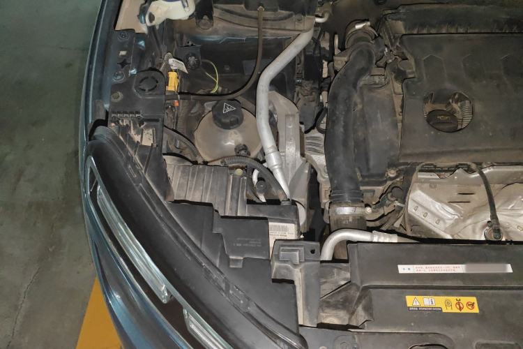 Used Citroen C5 AIRCROSS 2017 380THP Luxury Model Engine Bay Right