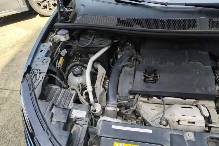 Used Citroen C5 AIRCROSS 2017 380THP Luxury Model Engine Bay Right