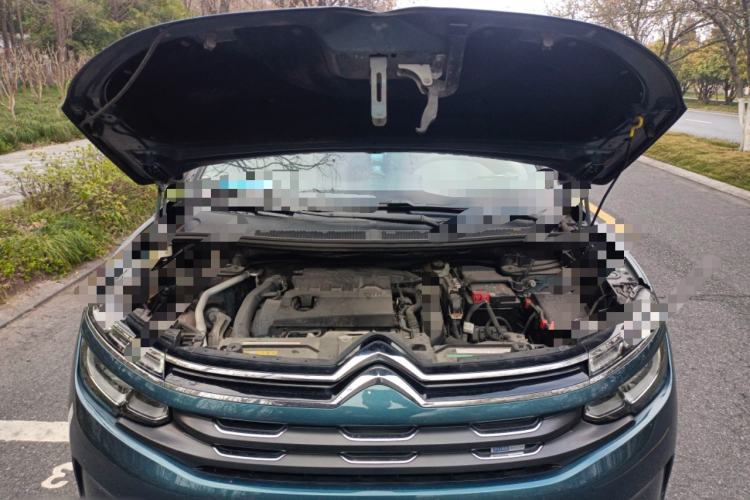 Used Citroen C5 AIRCROSS 2017 380THP Fashion Edition Engine Bay